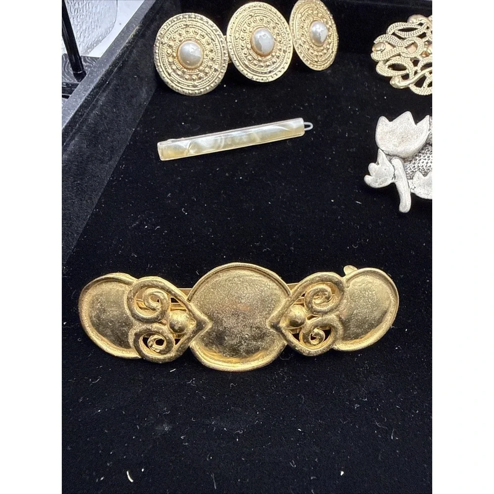 Lot of 11 Vintage Metal Barrettes Hair Clips Hair Accessories Gold Silver Wood T